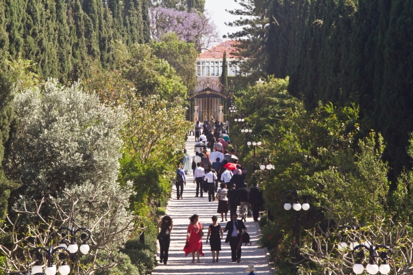 La célébration de deux jours saints au tombeau de Bahá’u’lláh faisait partie du programme de la Convention internationale bahá’íe. Les commémorations ont marqué l’évènement sacré du Ridván, la période la plus sainte du calendrier bahá’í.